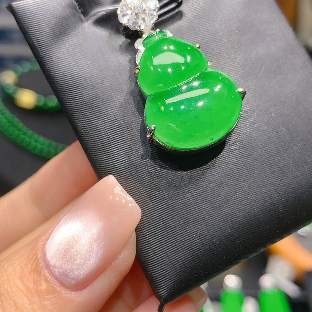 【闪购商品】颈饰银S925镶嵌翡翠4柒姐