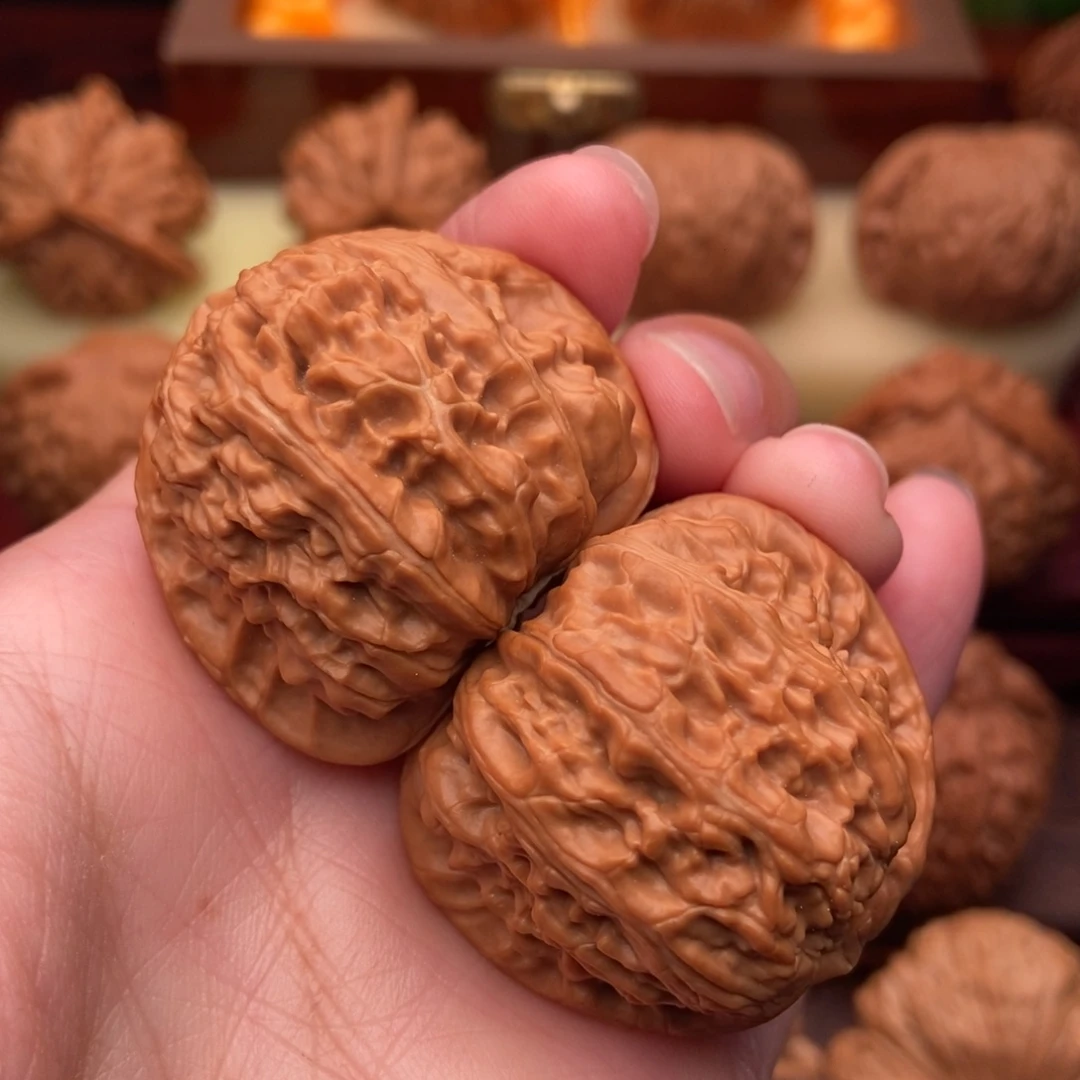 见***笑文玩核桃把件精品白狮子头38