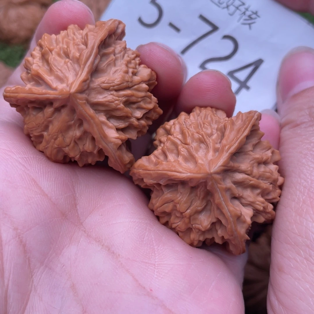 文玩核桃把件无修正奔37