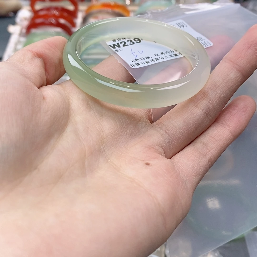 玛瑙/玉髓手镯未镶嵌希*