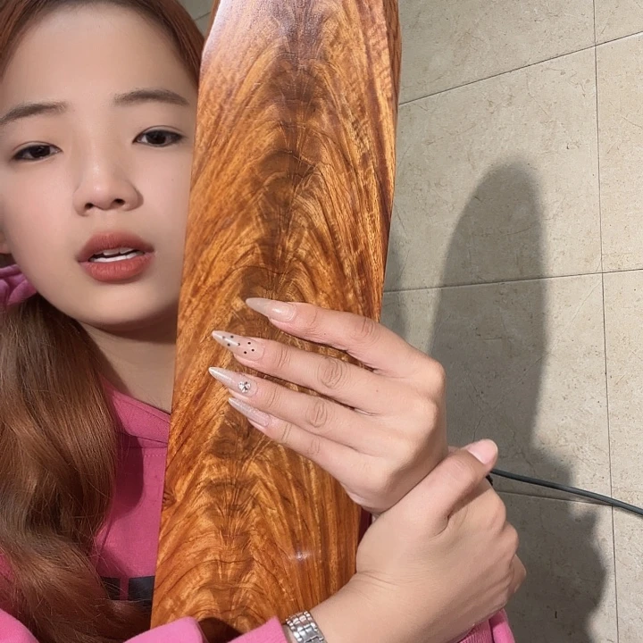 大叶紫檀（黑酸枝木类）