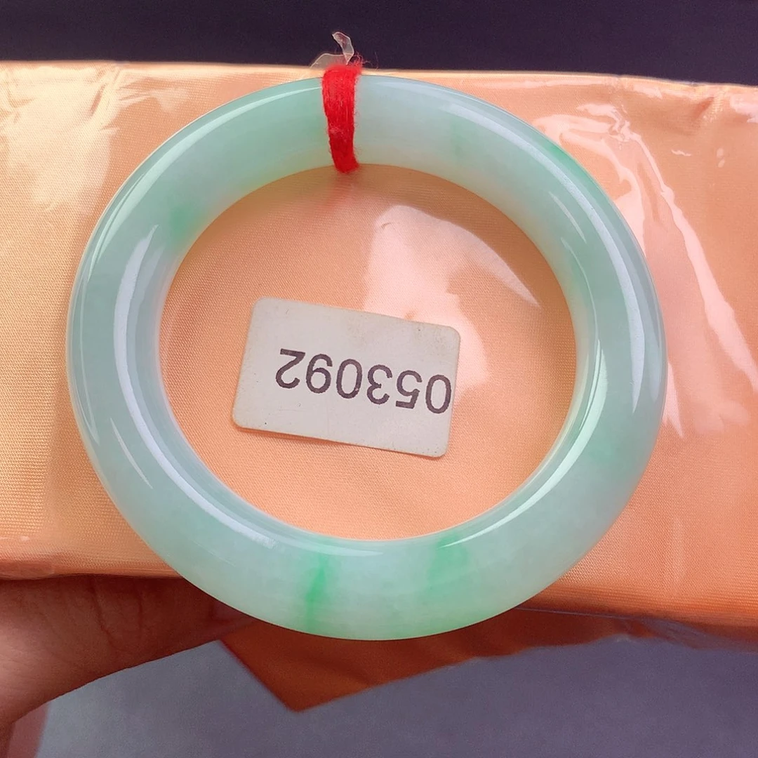 【闪购商品】未镶嵌手镯翡翠053092