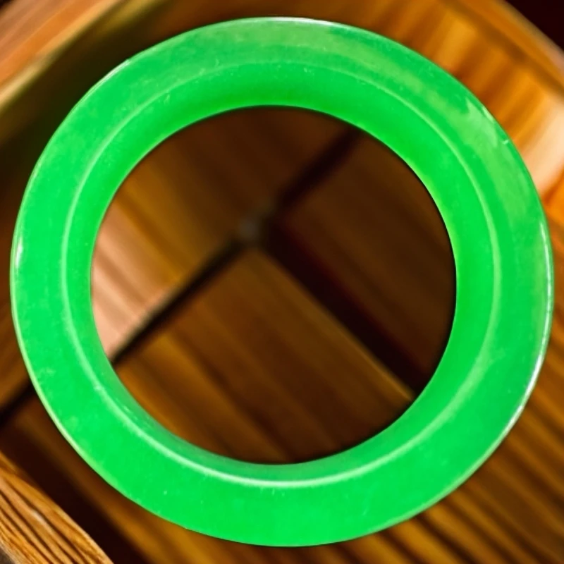 绿色 方手镯镯子