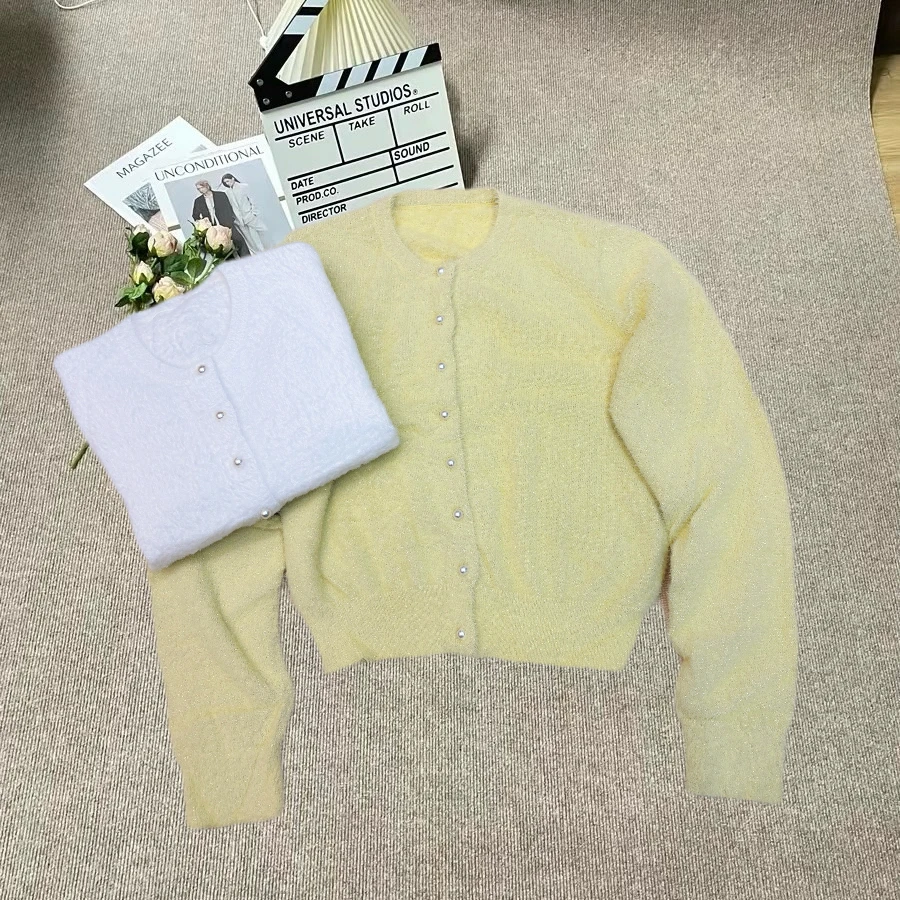 『朱小姐』“超亲肤”珍珠扣春季百搭开衫  不退不换   A3020