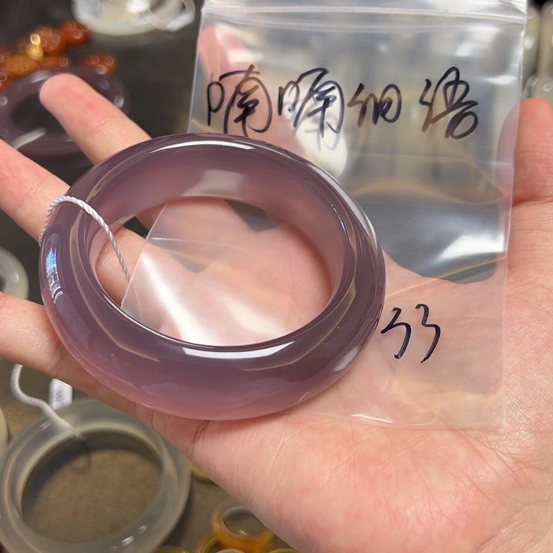 喃****玛瑙/玉髓未镶嵌珠宝半成品