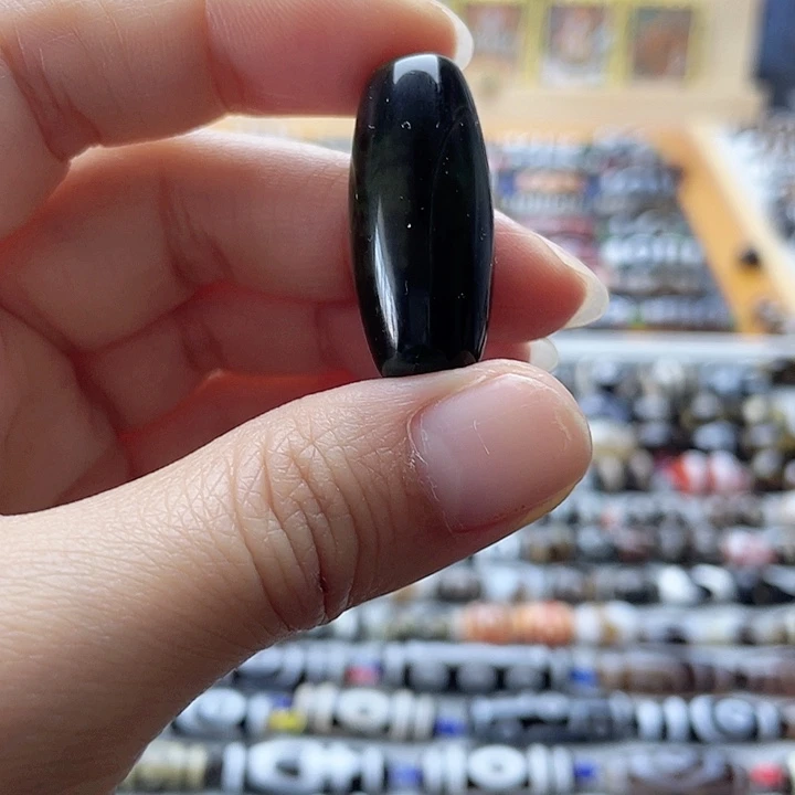 玛瑙/玉髓颈饰未镶嵌匆**?
