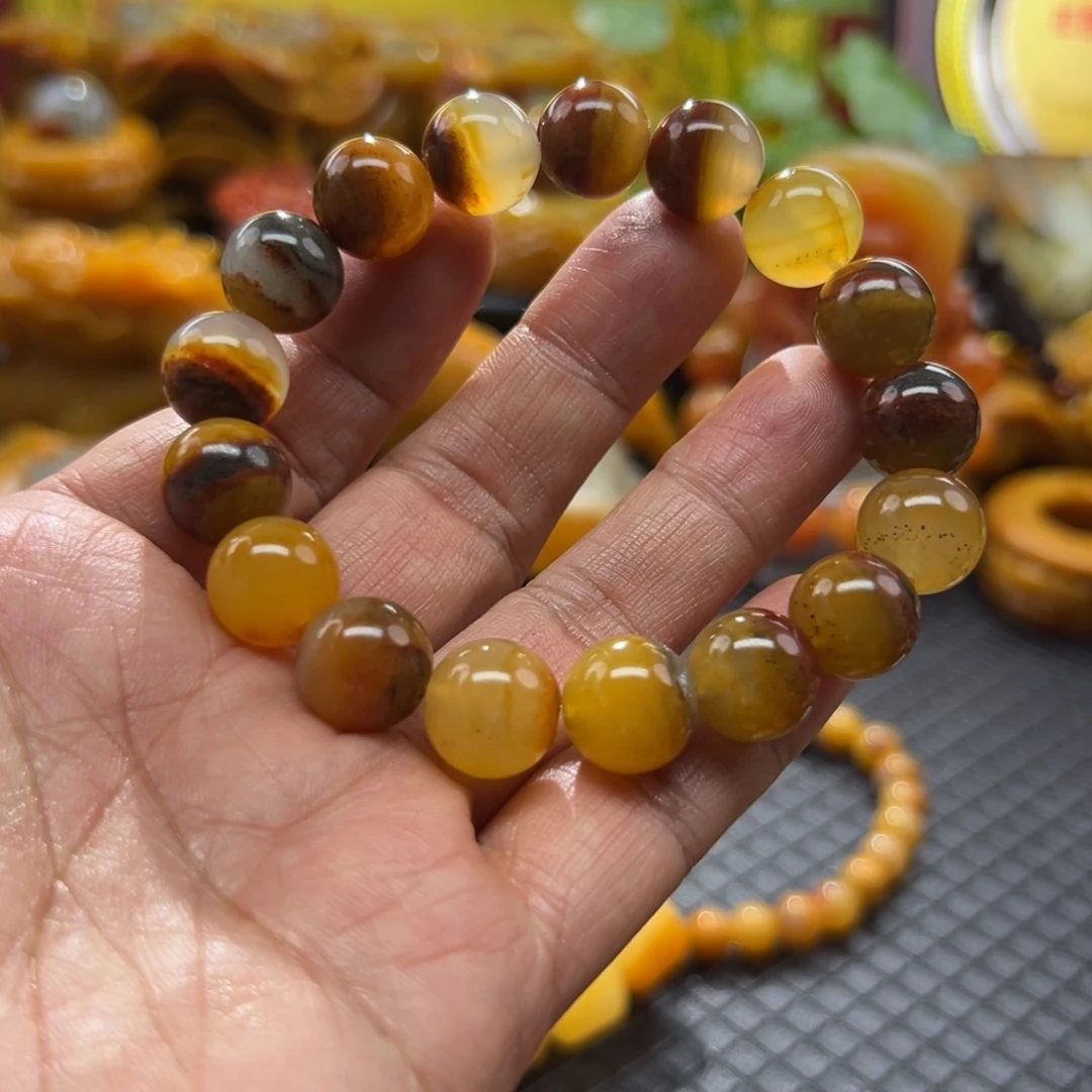 石英质玉未镶嵌颈饰