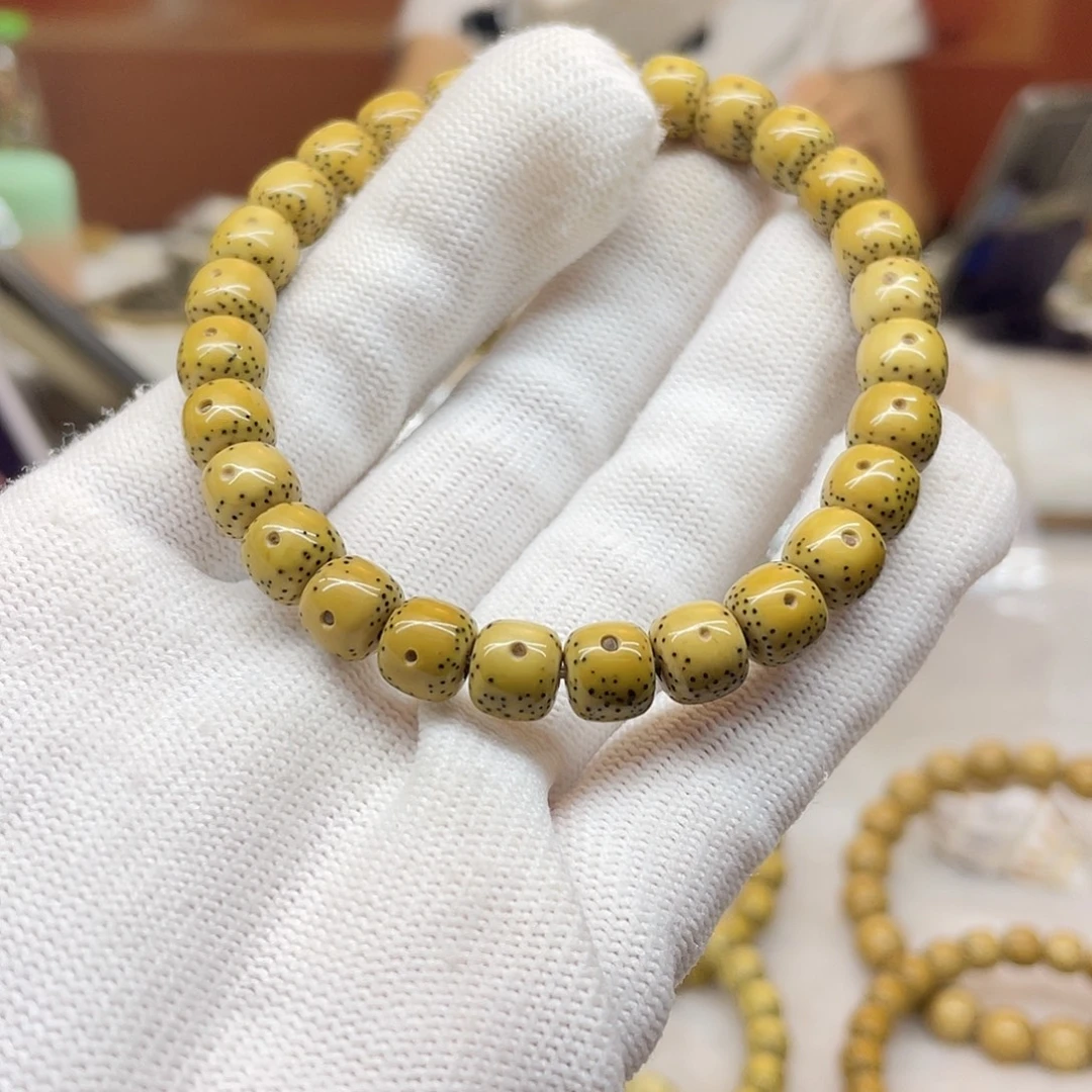 吊坠星月菩提8/7大通体星点货