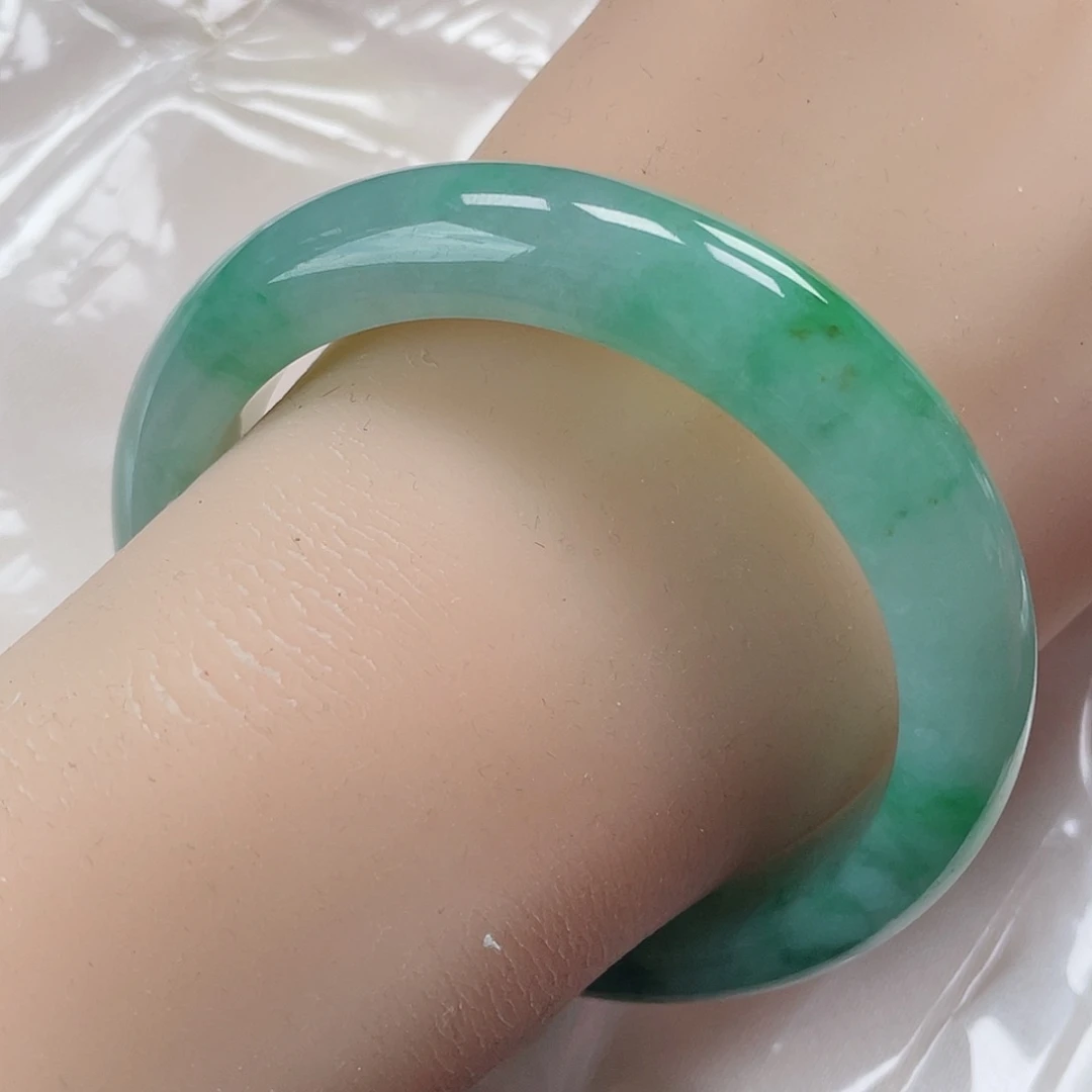 翡翠手镯未镶嵌缅甸翡翠手镯54圈