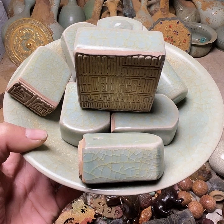 缸一****～坎坎坷坷走不下去也就只想