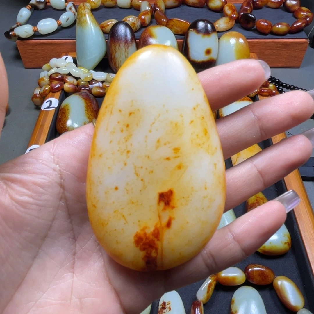 颈饰未镶嵌和田玉海*儿