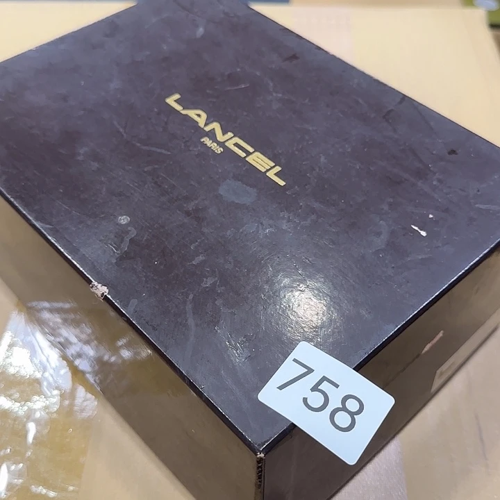 飘***蝎中古物品默认微瑕no退no换