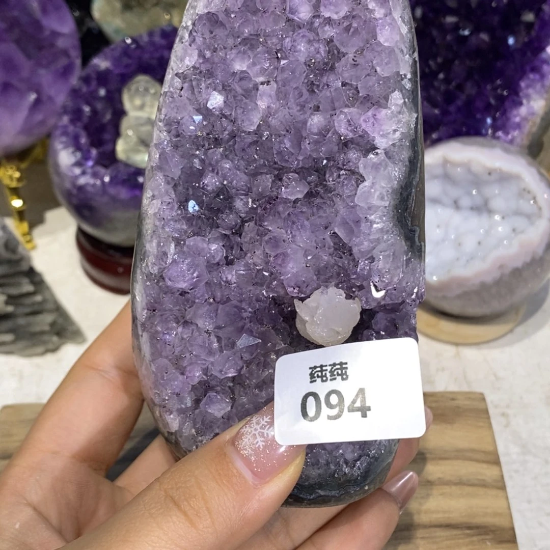 紫晶大型摆件（非配饰）未镶嵌一毛大漏