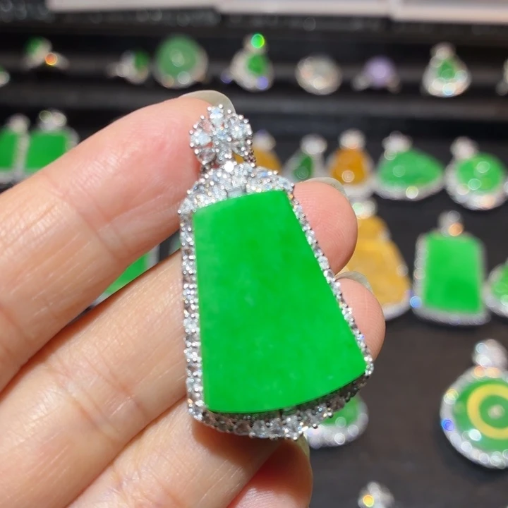 翡翠18K金镶嵌吊坠(不含链)翡翠