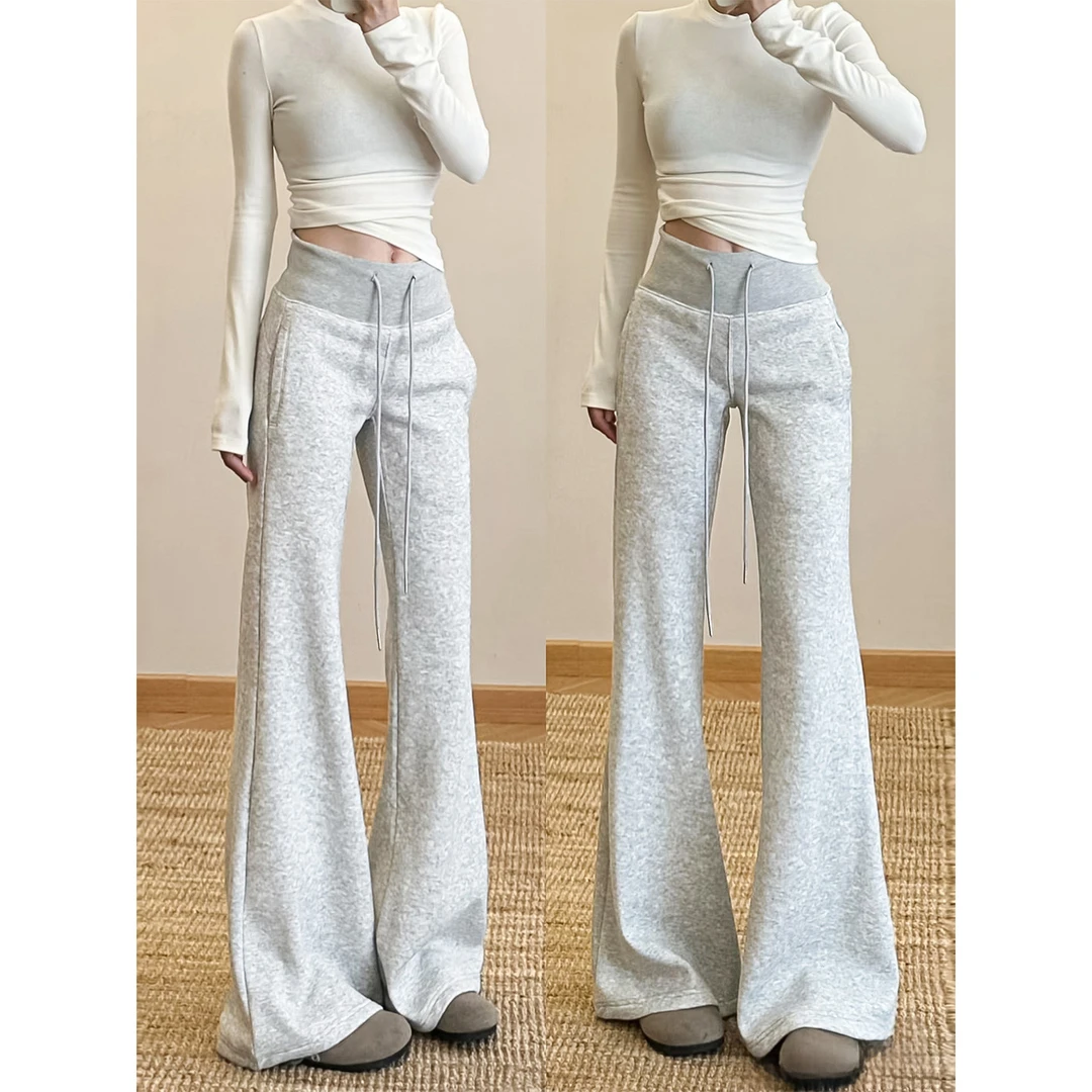灰色运动微喇裤女春秋季2025新款小个子高腰垂感显瘦休闲喇叭裤子