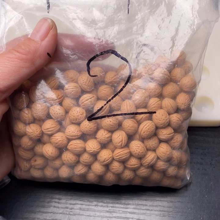 聪****散籽批发小桃核200