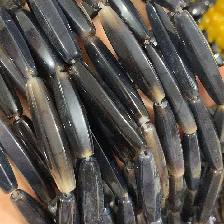 一条黑玛瑙多棱天珠