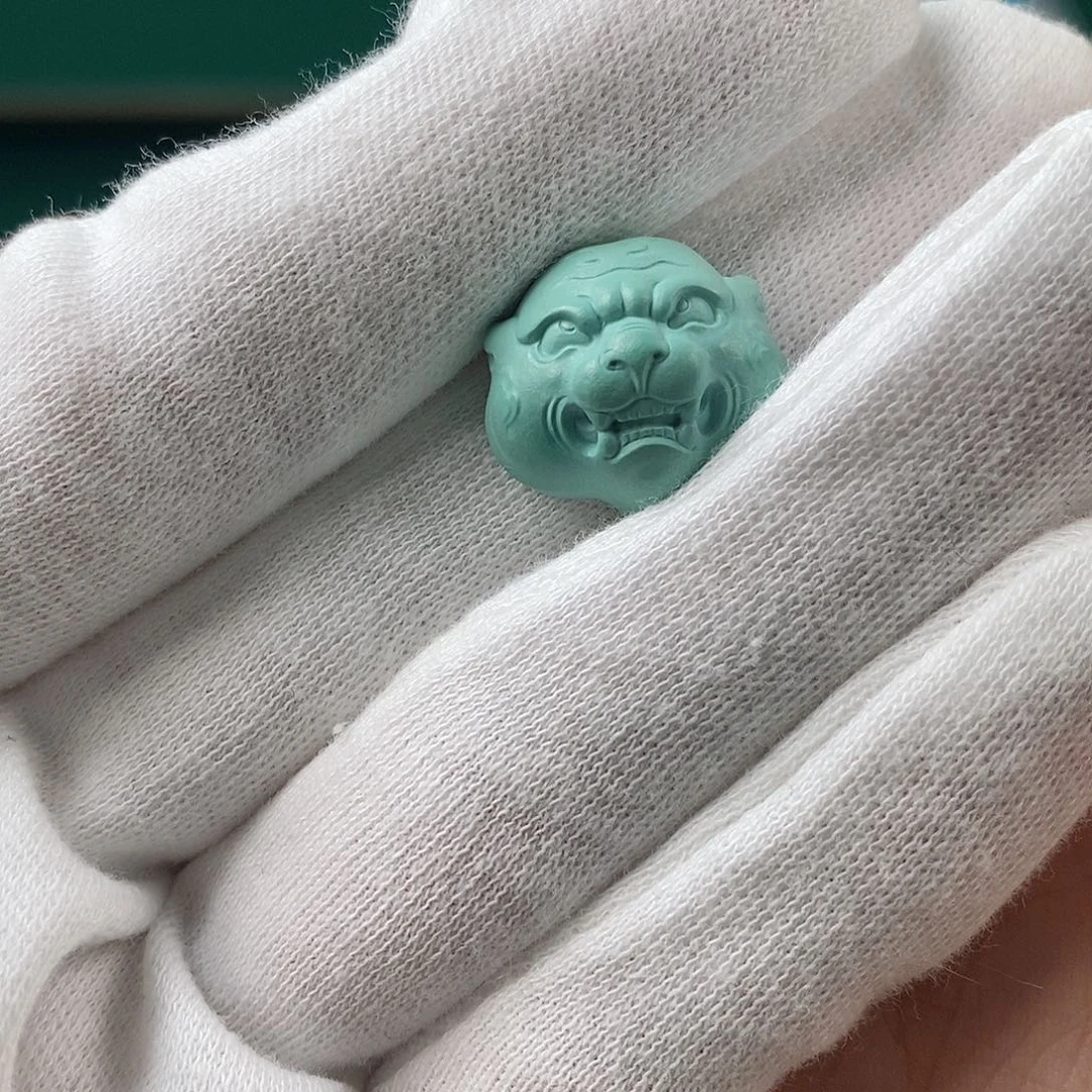 绿松石未镶嵌珠宝奇石百兽之王