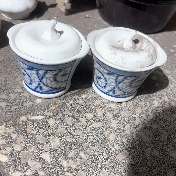 瓷片陶瓷盘子碗啥都有