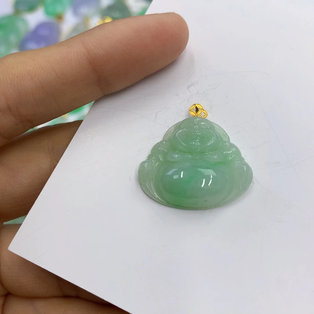 翡翠18K金镶嵌颈饰翡翠