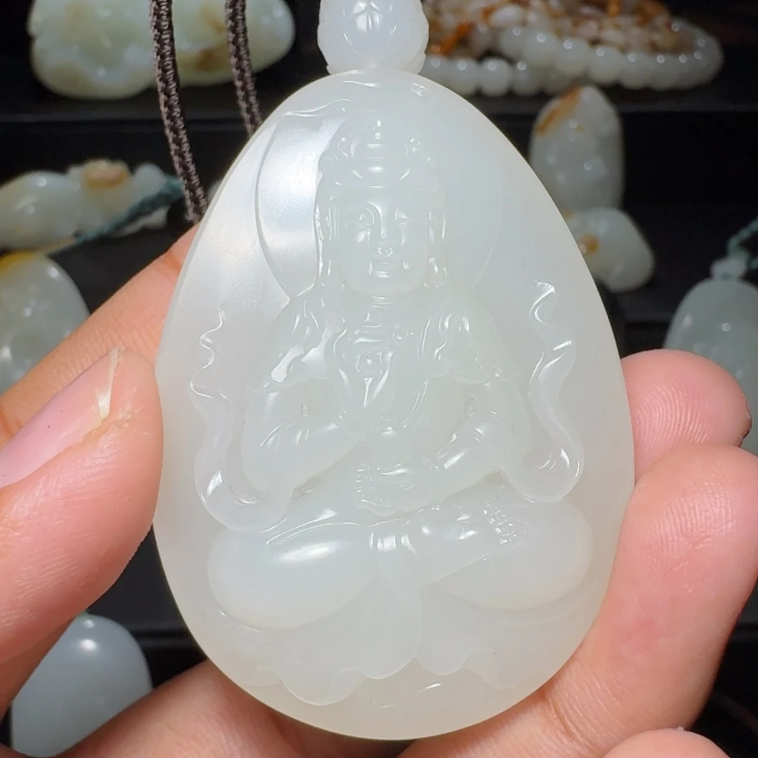 逍***遥和田玉未镶嵌颈饰