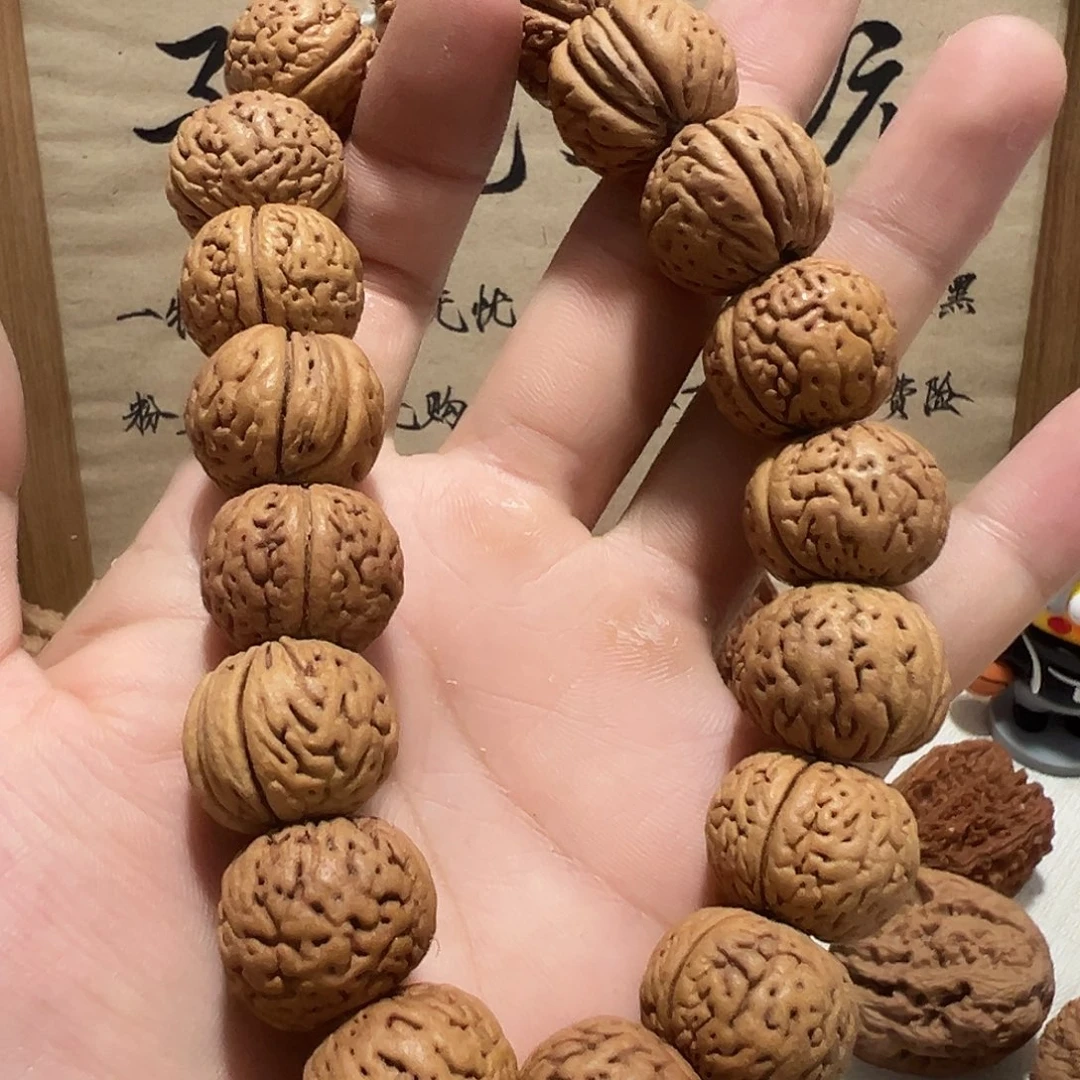 文玩桃核18颗2.1手持