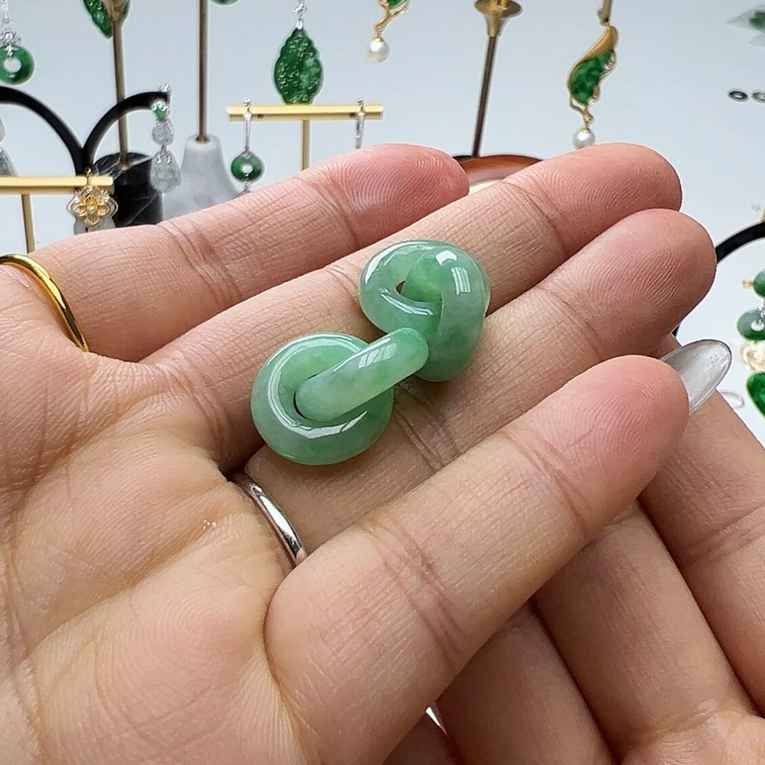 鼓***）翡翠未镶嵌耳饰天然缅甸A货翡翠