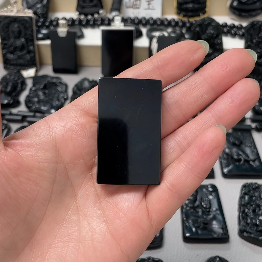 兔***兔蛇纹石玉未镶嵌吊坠