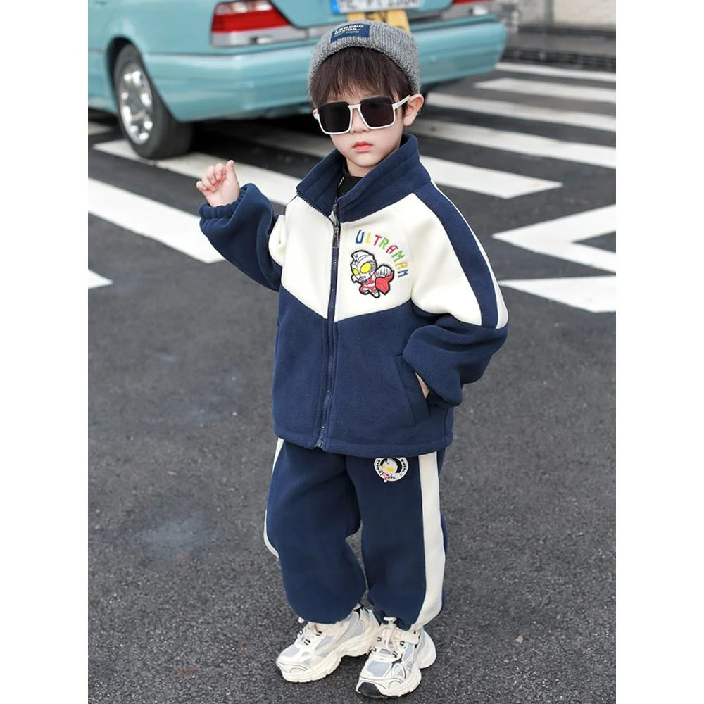 服装男孩秋冬套装加2025男孩极地2025夹克加厚运动两件套