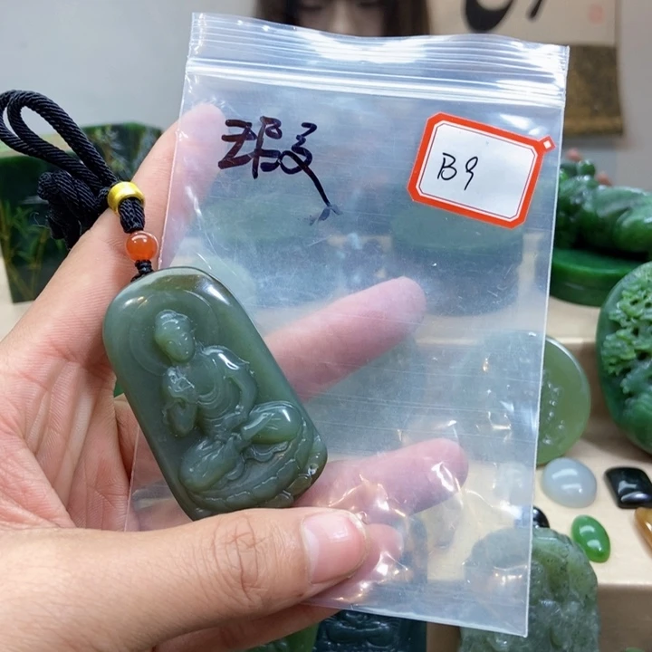 未镶嵌和田玉挂件