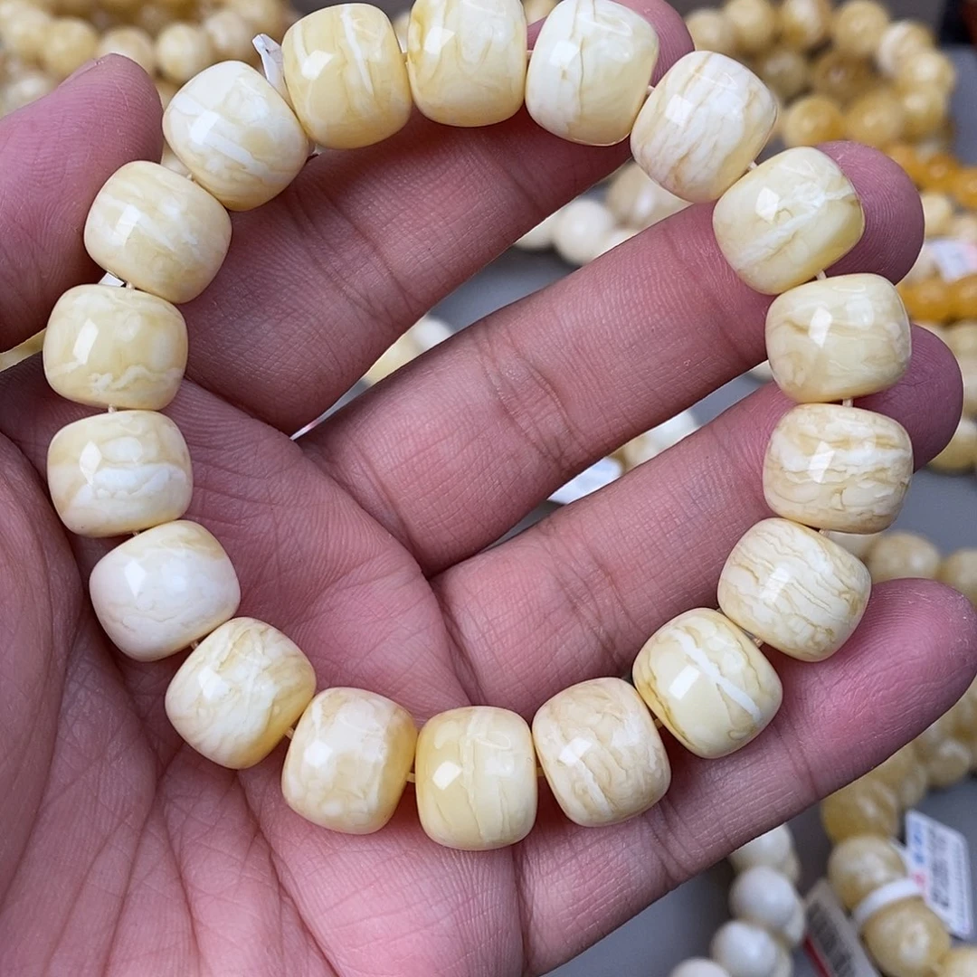 蜜蜡未镶嵌珠宝奇石14.5mm 32.6g