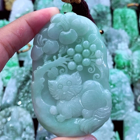 吊坠(不含链)未镶嵌翡翠
