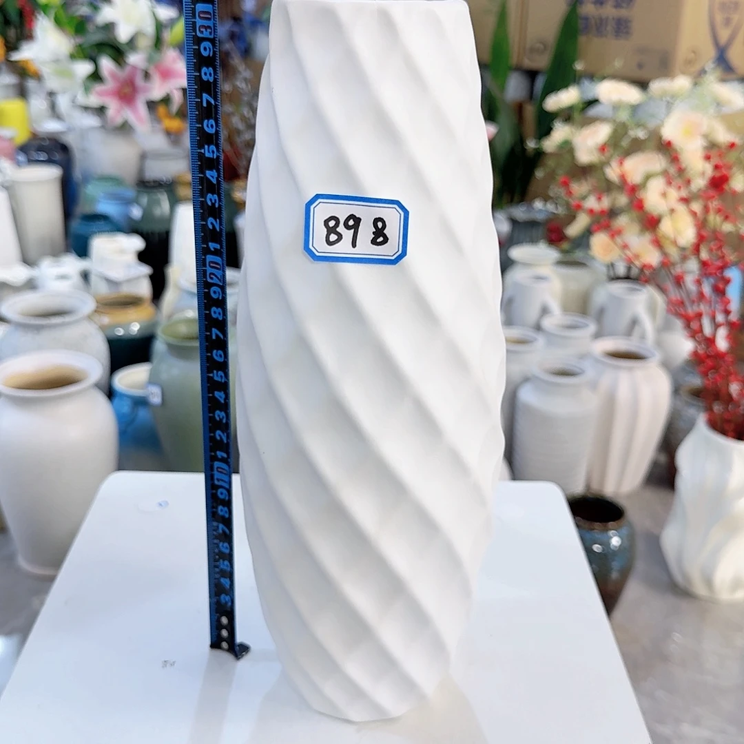 898号陶瓷高31厘米瑕疵一个