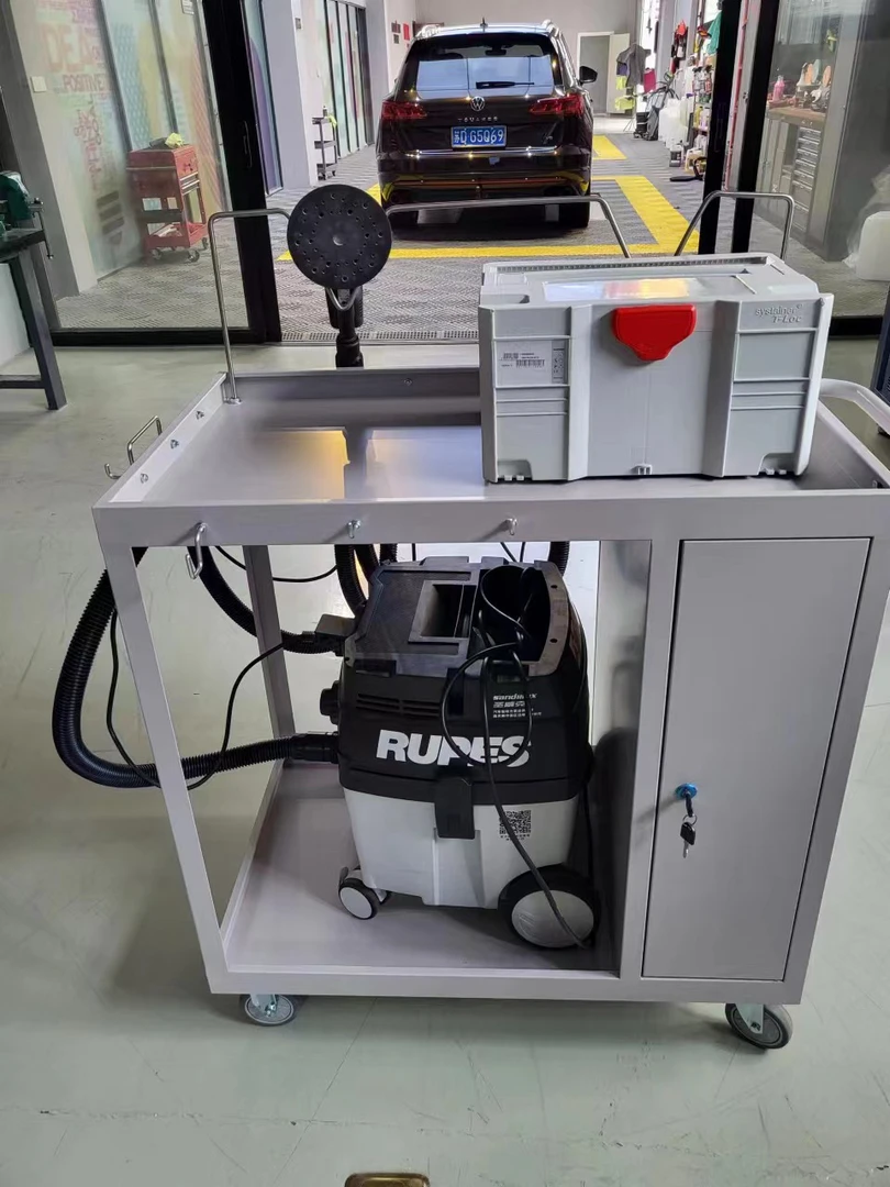 路贝狮配套工具车