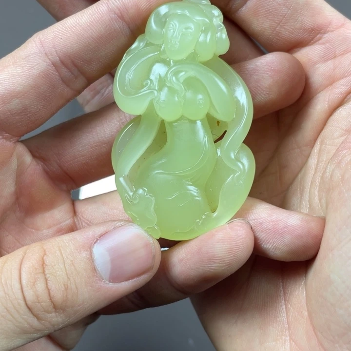 和田玉颈饰未镶嵌雅**号