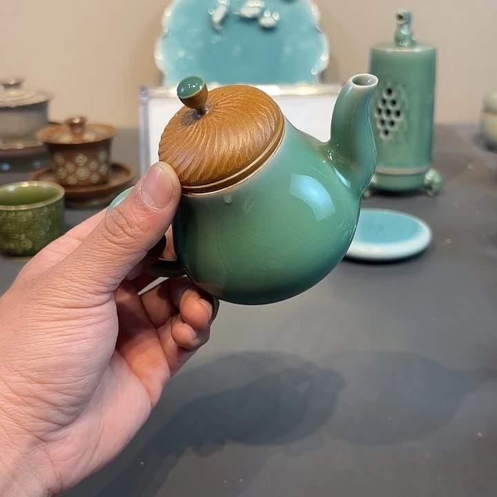 瓷片龙泉青瓷福利青瓷
