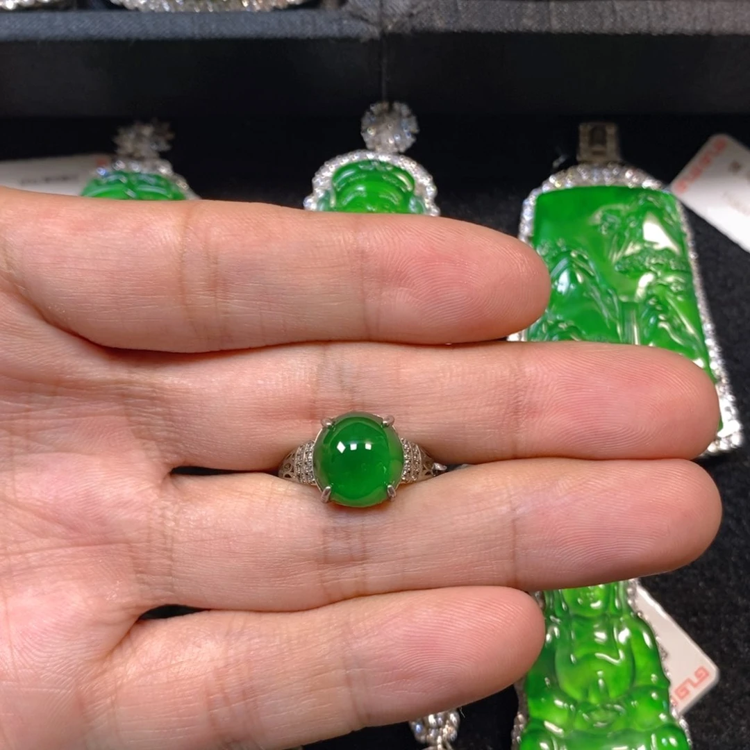 颈饰银S925镶嵌翡翠蛋面戒指