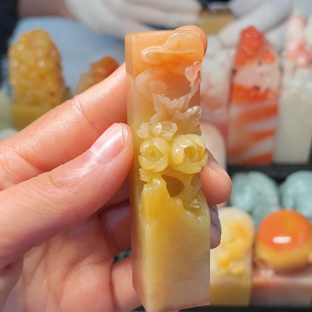 寿山石印石这种现象很明显