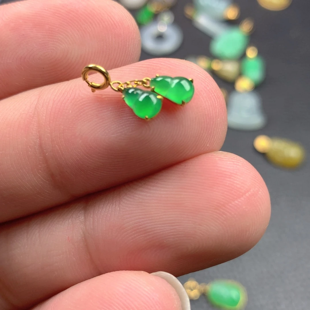 【闪购商品】颈饰18K金镶嵌翡翠翡翠