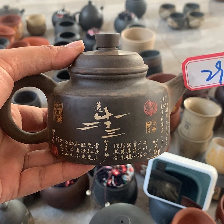 云南建水紫陶是*啊