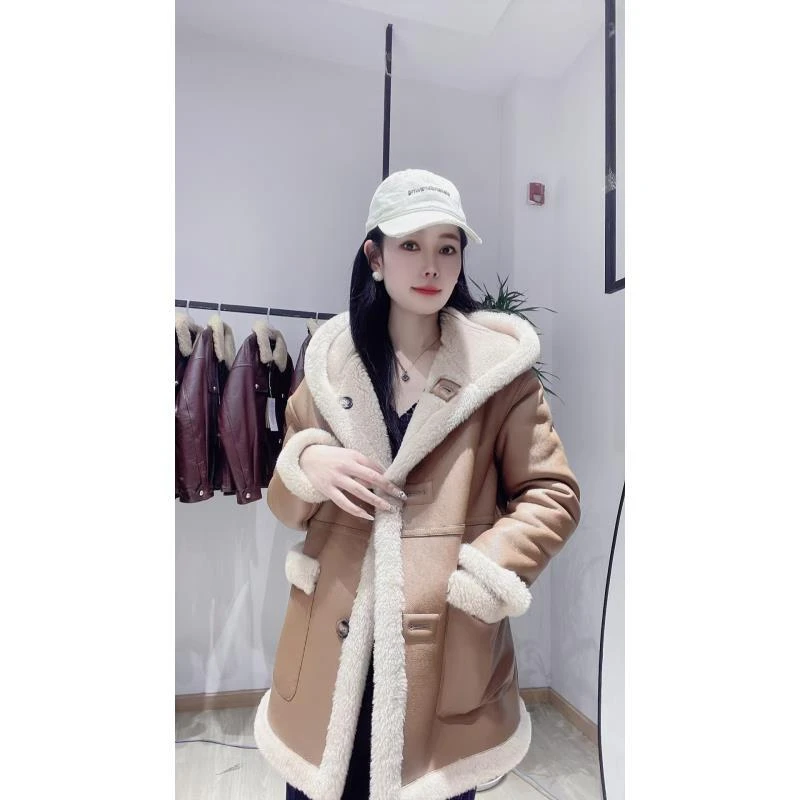 新款羊皮羊毛女连帽百搭时尚休闲洋气外套潮款两面穿【1136】