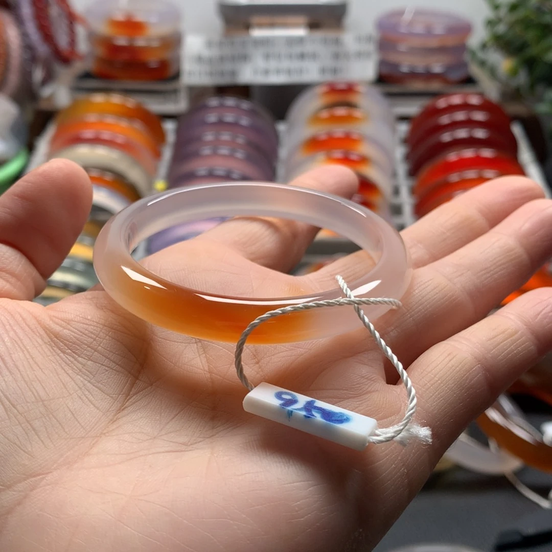 手镯玛瑙/玉髓未镶嵌