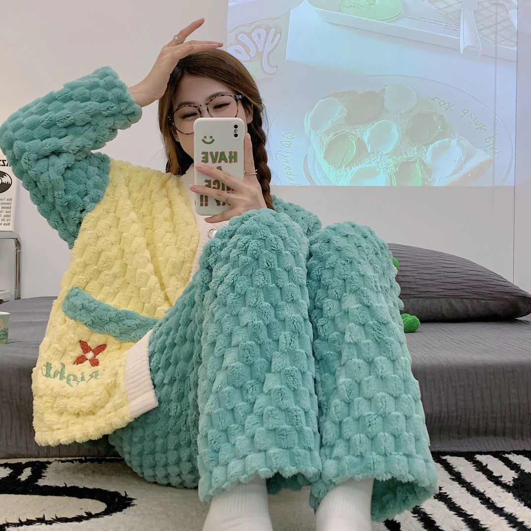 珊瑚绒睡衣女秋冬季加绒加厚韩版甜美小香风保暖纯色家居服两件套