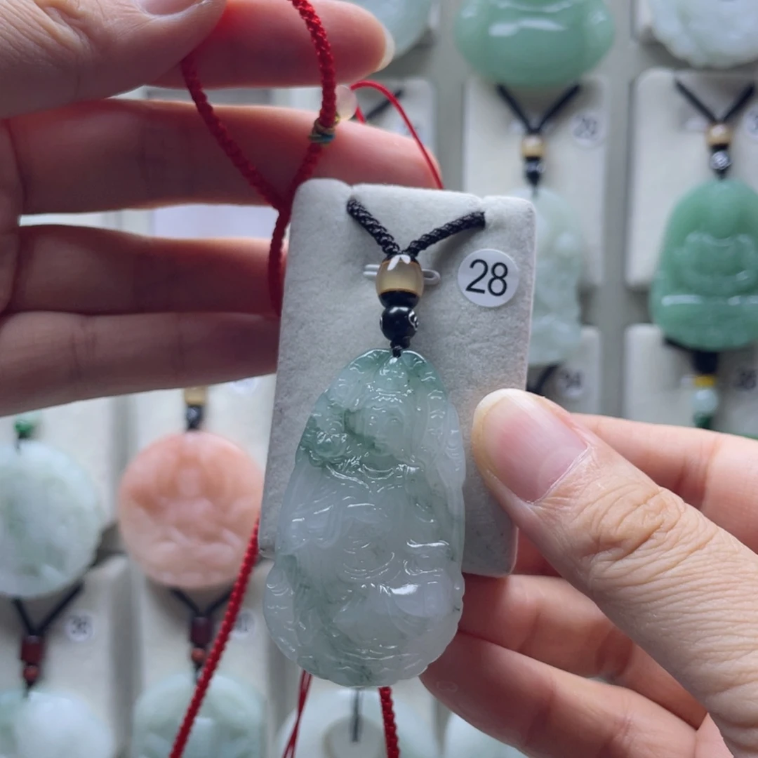 石英质玉（金丝玉）未镶嵌颈饰