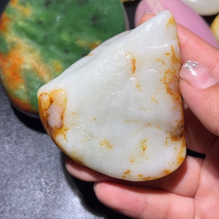 和田玉未镶嵌珠宝奇石