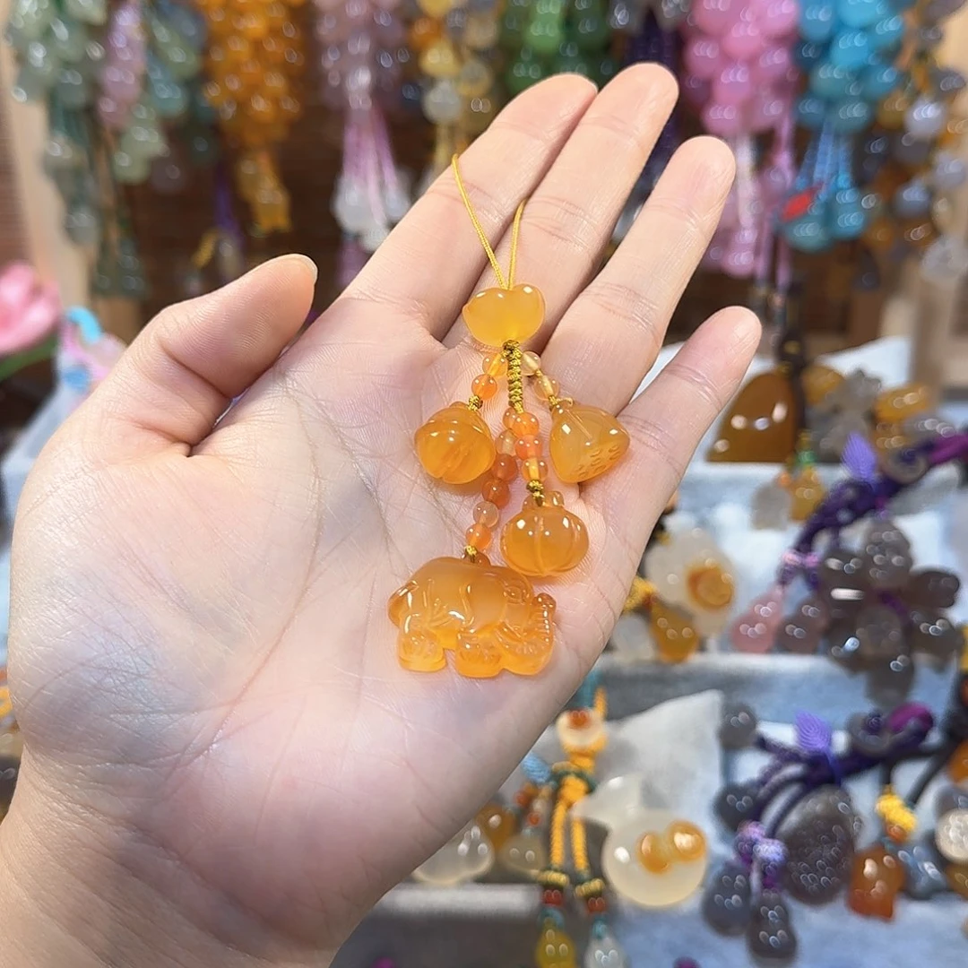 玛瑙/玉髓未镶嵌手机挂件