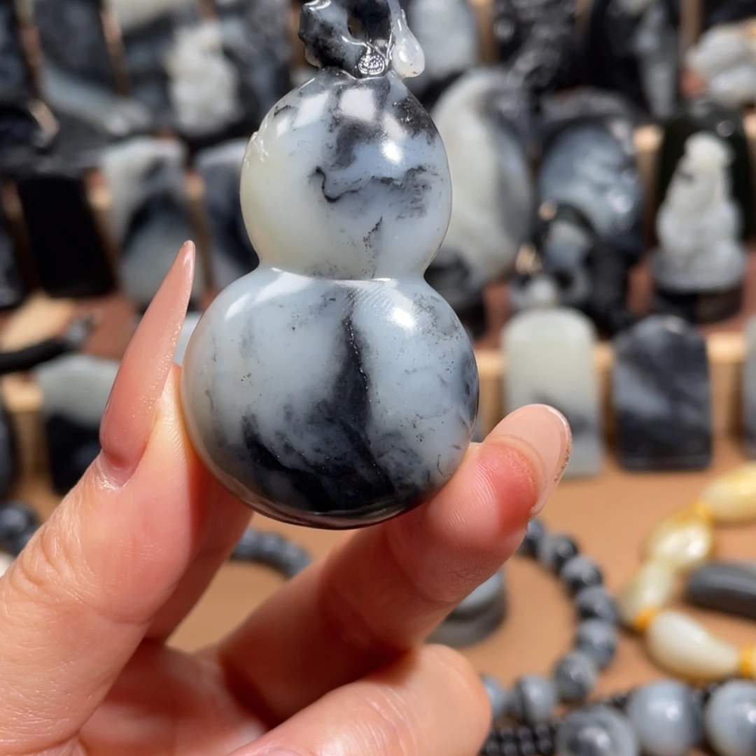 未镶嵌和田玉挂件