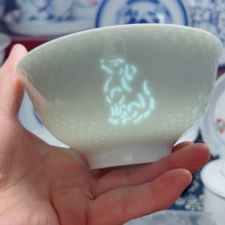 青花玲珑5寸饭碗三星。狗