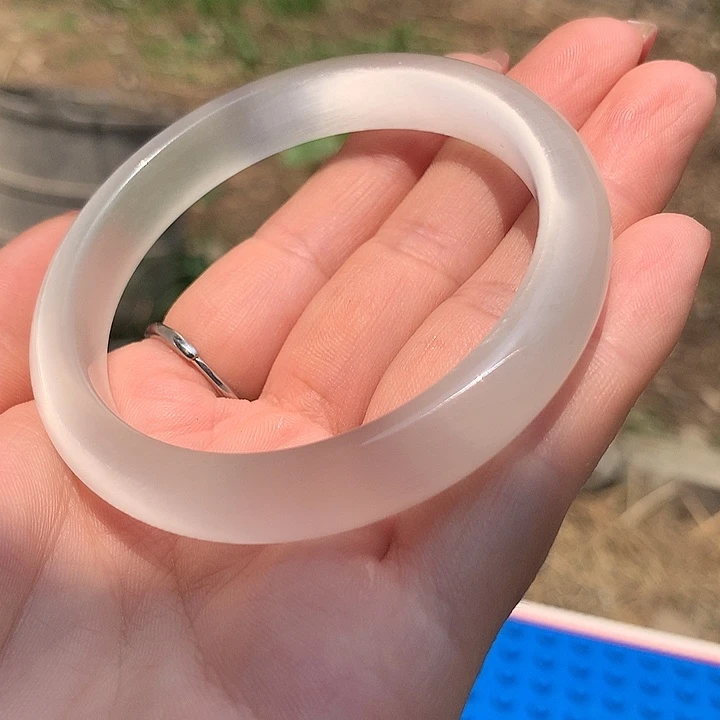 石英质玉手镯未镶嵌白月光