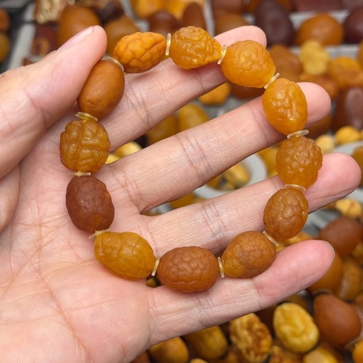 琥珀未镶嵌裸石天然蜜蜡手串